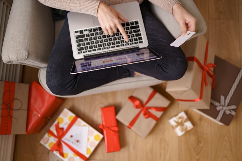 Top 10 Custom Electronic Gifts for Corporates